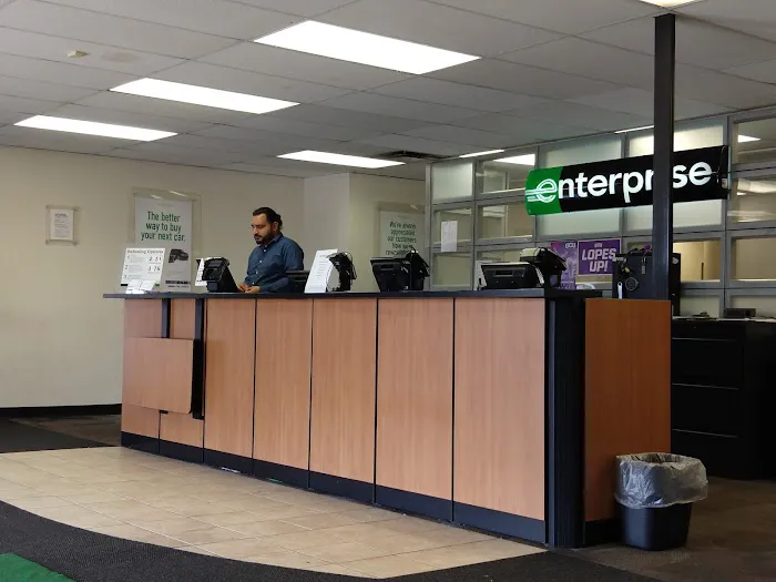 Enterprise Rent-A-Car Picture 9
