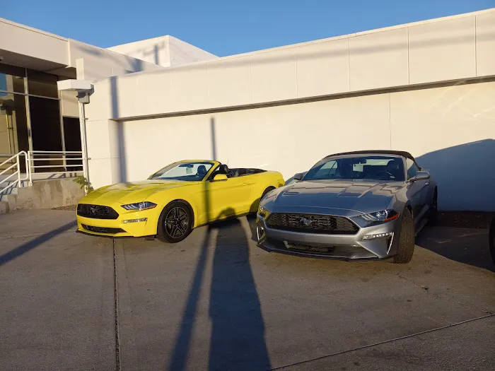 Enterprise Rent-A-Car Picture 7