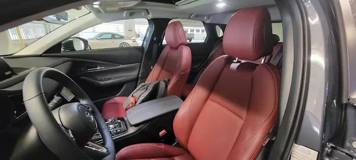Avis Car Rental Picture 2