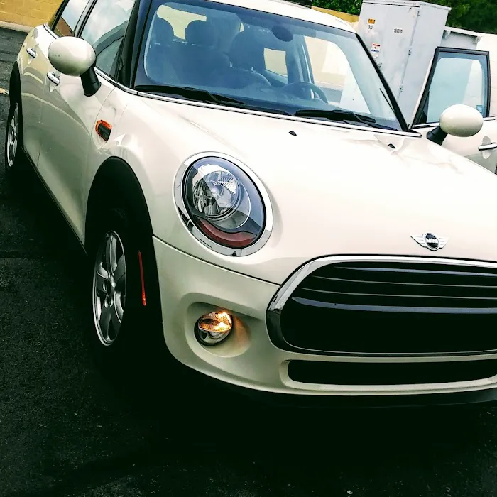 Enterprise Rent-A-Car Picture 8