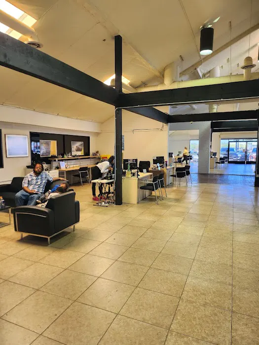 Hertz Car Rental - Phoenix - West Bell Road Picture 2