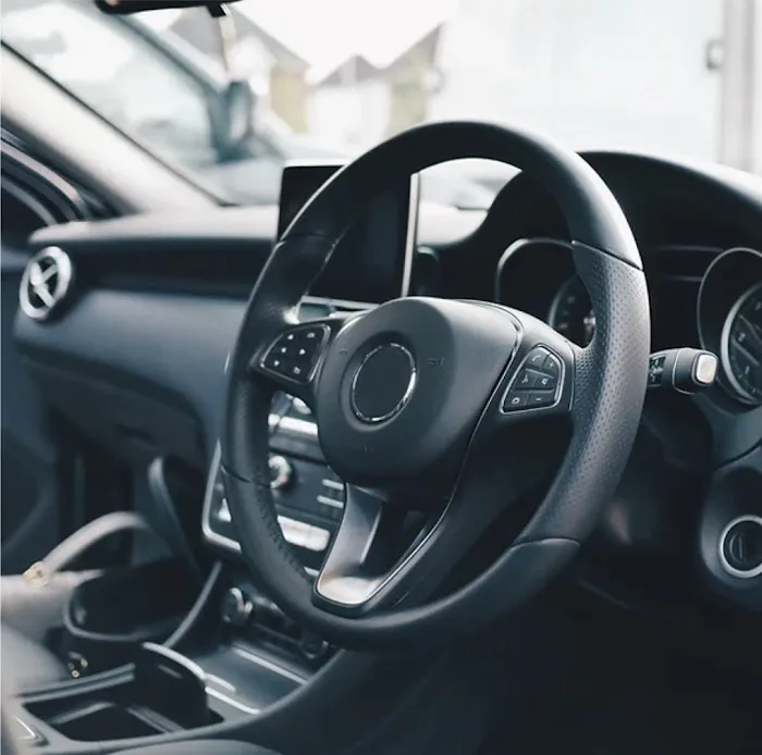 24/7 car rental Picture 4