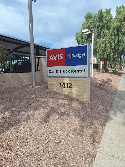 Avis Car Rental Picture 3