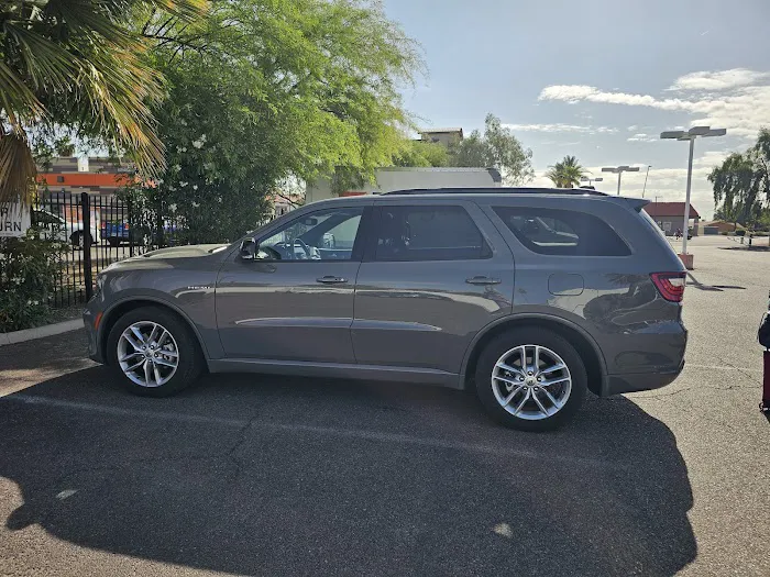 Budget Car Rental Picture 2