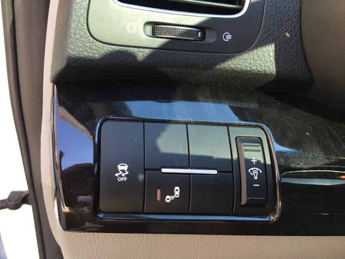 InstaCar Rentals Picture 9