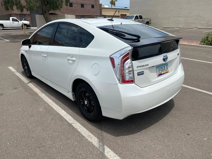 Trusted Auto Rideshare Vehicle Provider Picture 3