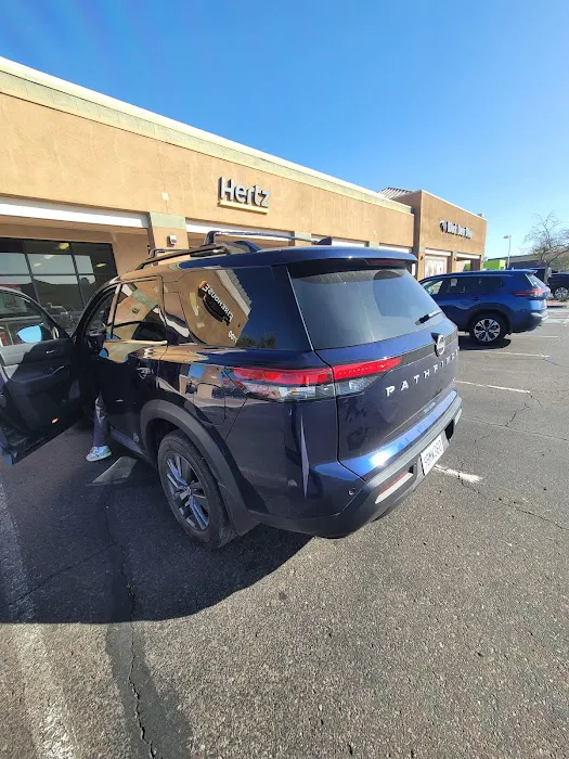 Hertz Car Rental - Tempe - South Priest Drive Picture 8