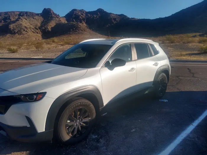 Avis Car Rental Picture 2
