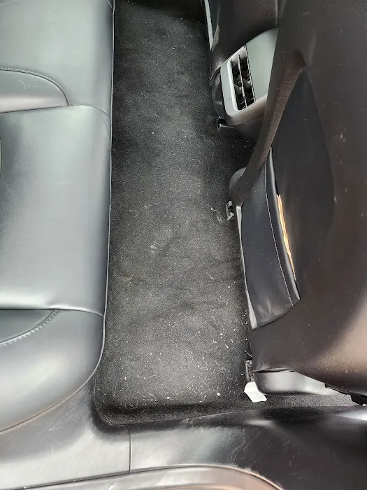 Hertz / Uber Vehicle Solutions Picture 7