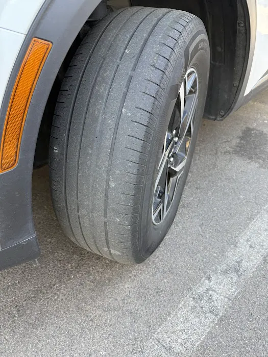 Avis Car Rental Picture 10
