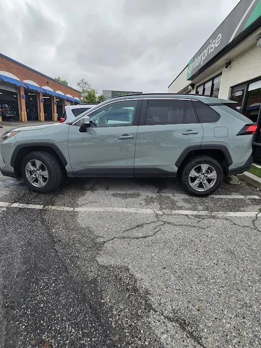 Enterprise Rent-A-Car Picture 8