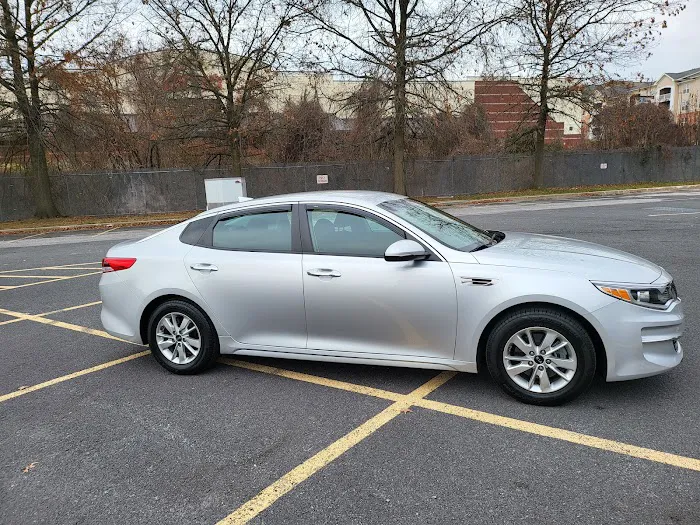 SAVE Auto Rental Picture 9