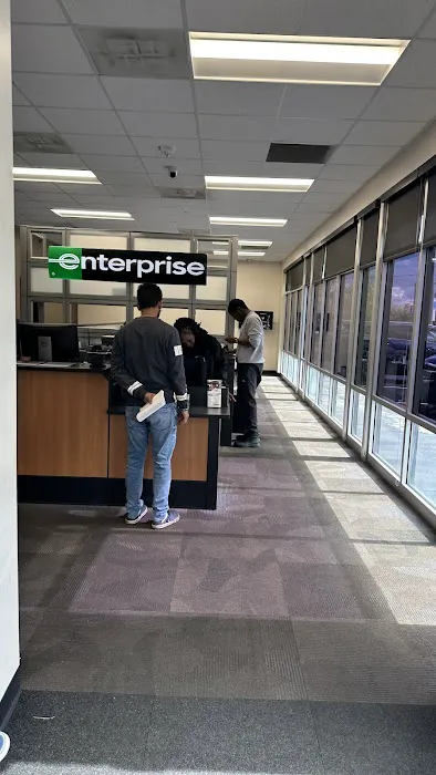 Enterprise Rent-A-Car Picture 4