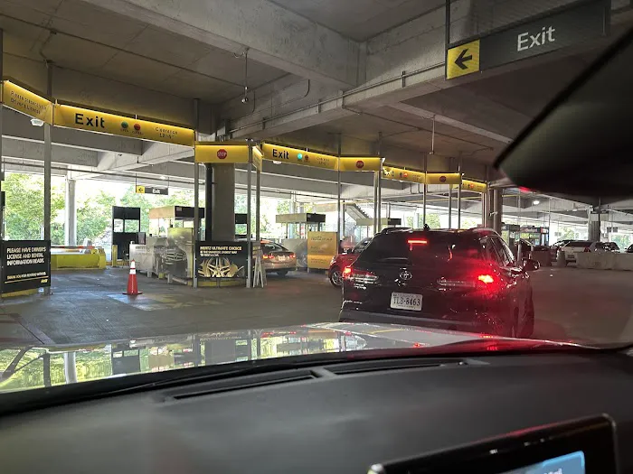 Hertz Car Rental - Baltimore - Baltimorewashington International Thurgood Marshall Airport (BWI) Picture 5