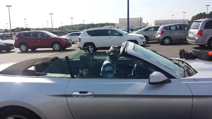 Hertz Car Rental - Baltimore - Baltimorewashington International Thurgood Marshall Airport (BWI) Picture 8