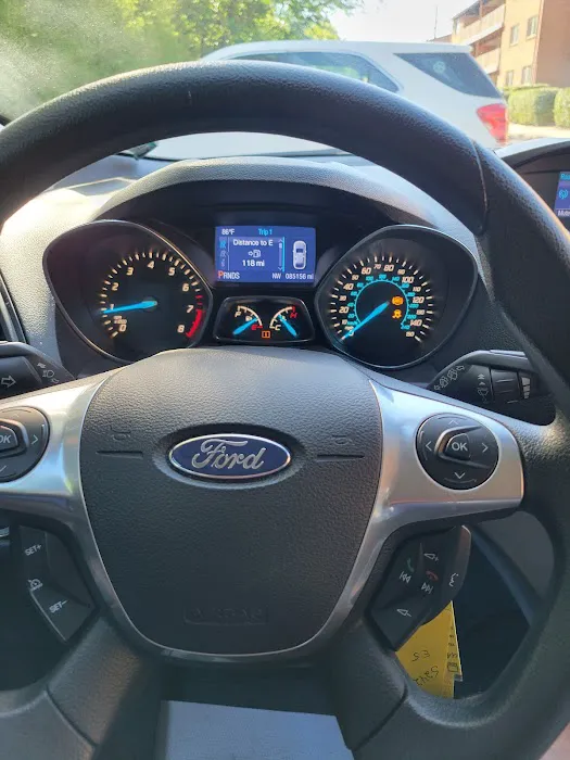 Bon Voyage Car Rental Picture 5