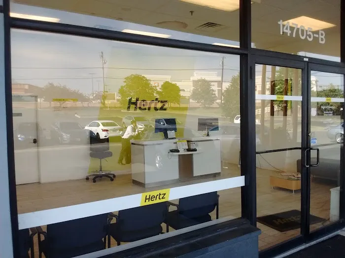 Hertz Car Rental - Laurel - Us 1 Picture 6
