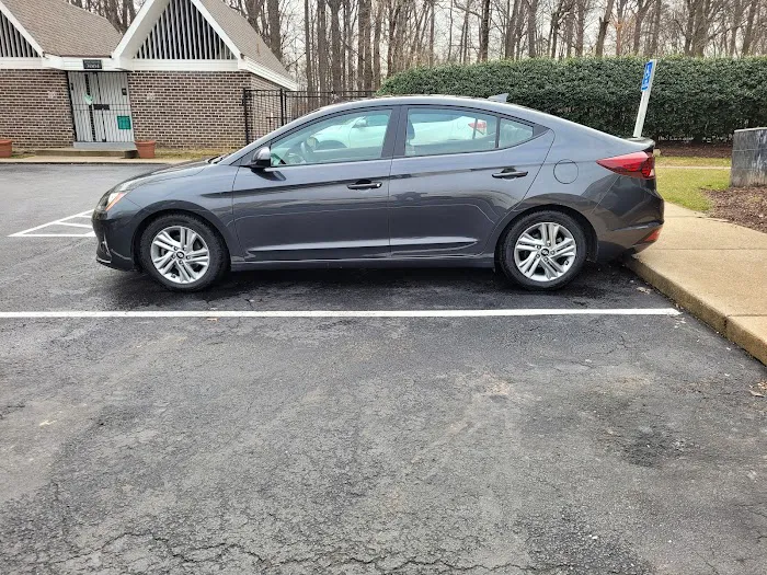 Enterprise Rent-A-Car Picture 9
