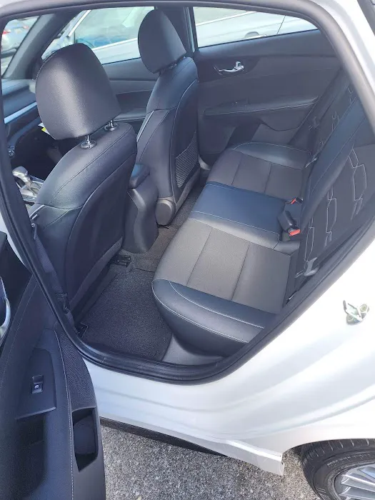 Kev’s Car Rentals Picture 9