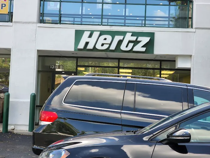Hertz Car Rental - Rockville - Rockville Pike Picture 6
