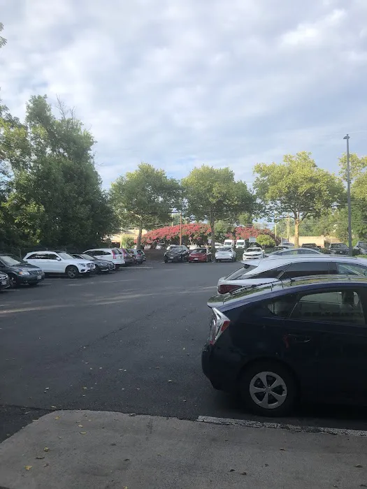 Hertz Car Rental - Rockville - Rockville Pike Picture 7