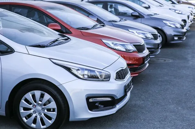 royal rental cars Picture 1