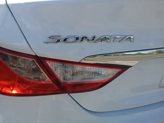 royal rental cars Picture 8