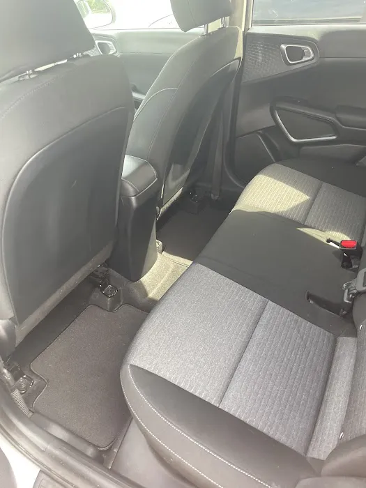 Budget Car Rental Picture 2