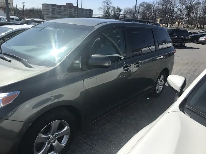 Econo Car Rental Corp. Picture 6