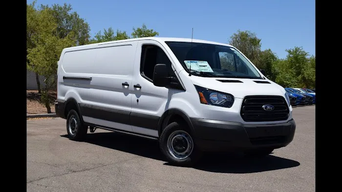 VAN RENTAL Picture 4