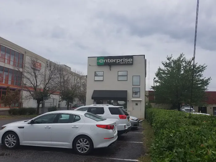 Enterprise Rent-A-Car Picture 4