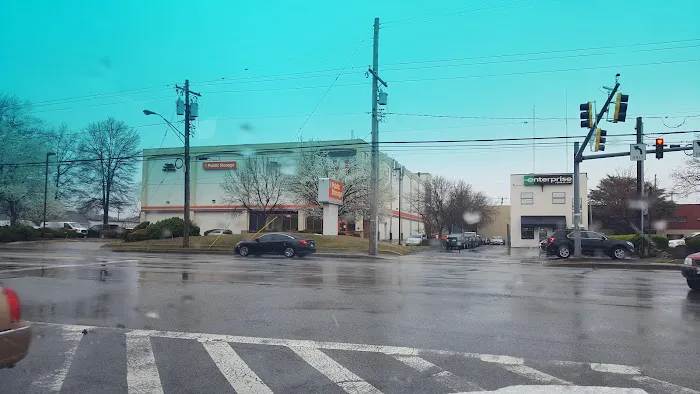 Enterprise Rent-A-Car Picture 7