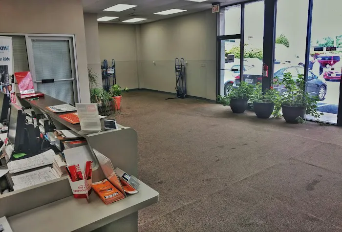 Avis Car Rental Picture 4