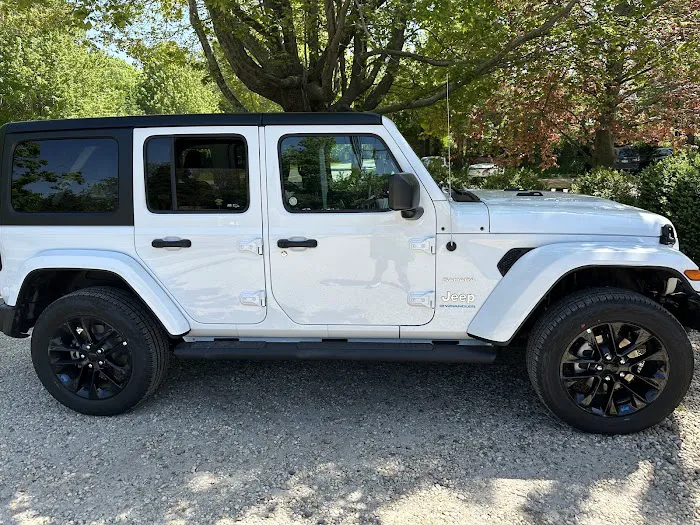 Avis Car Rental Picture 4