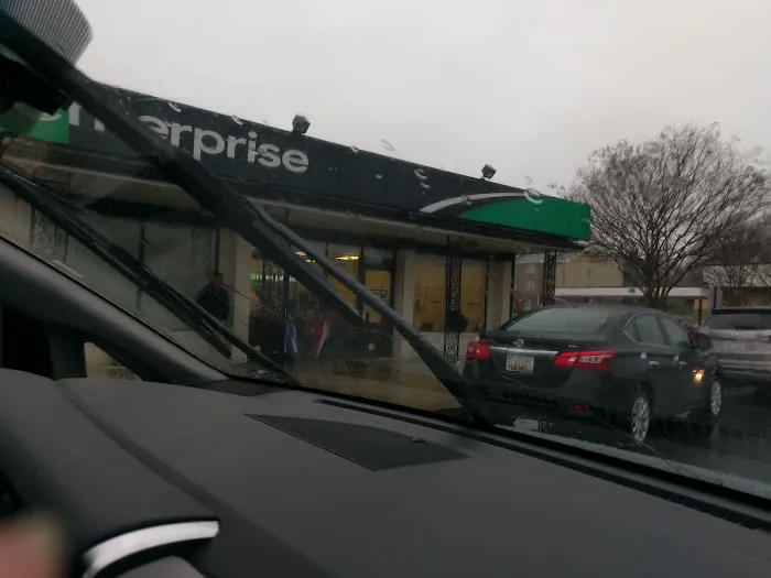 Enterprise Rent-A-Car Picture 4