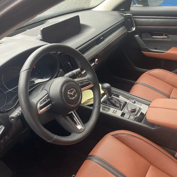 Black Car Rental Picture 3