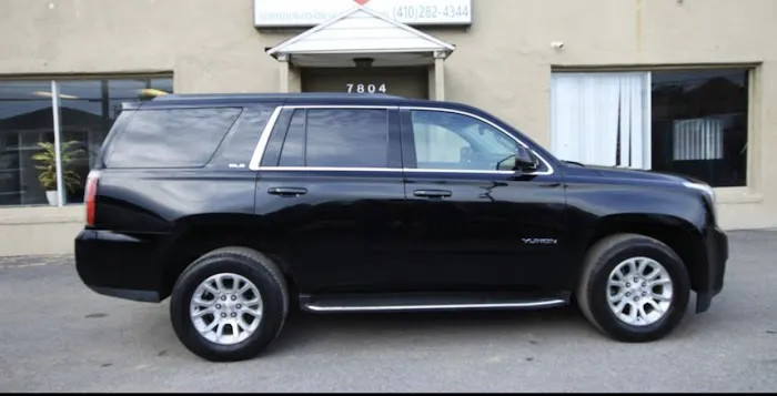 Black Car Rental Picture 8