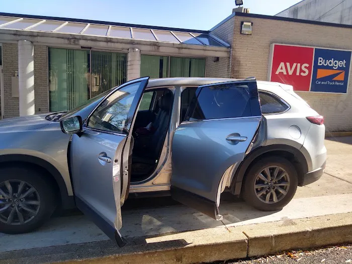 Avis Car Rental Picture 3