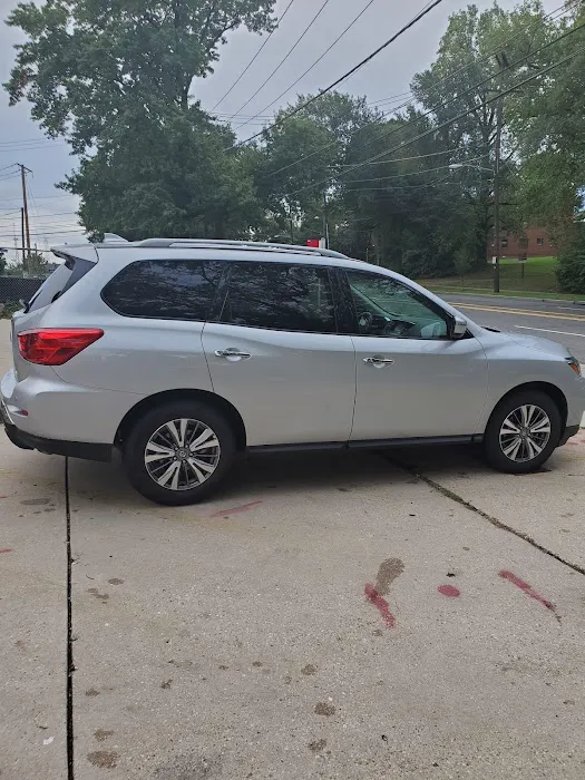 Avis Car Rental Picture 6