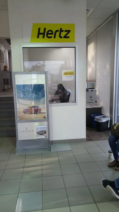 Hertz Car Rental - Landover Hills - East West Lincoln Hle Picture 5