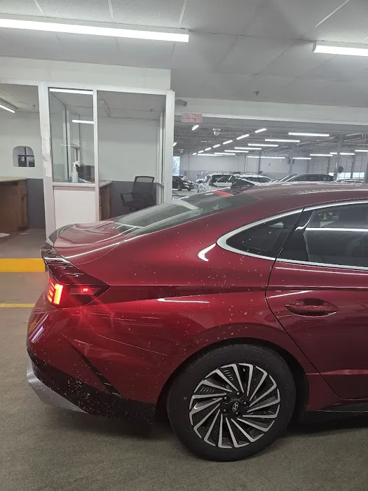 Hertz Car Rental - Landover Hills - East West Lincoln Hle Picture 6