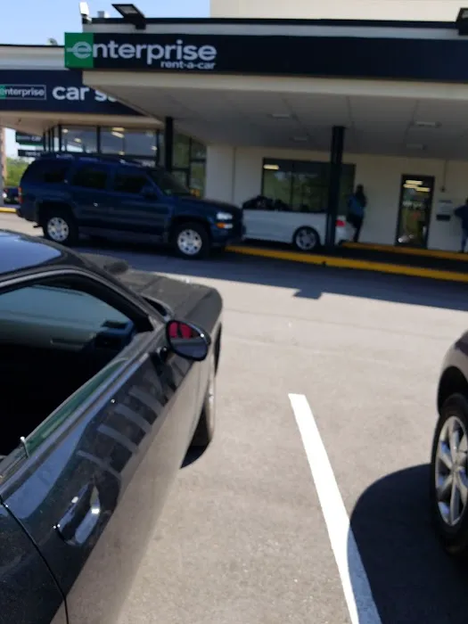 Enterprise Rent-A-Car Picture 7