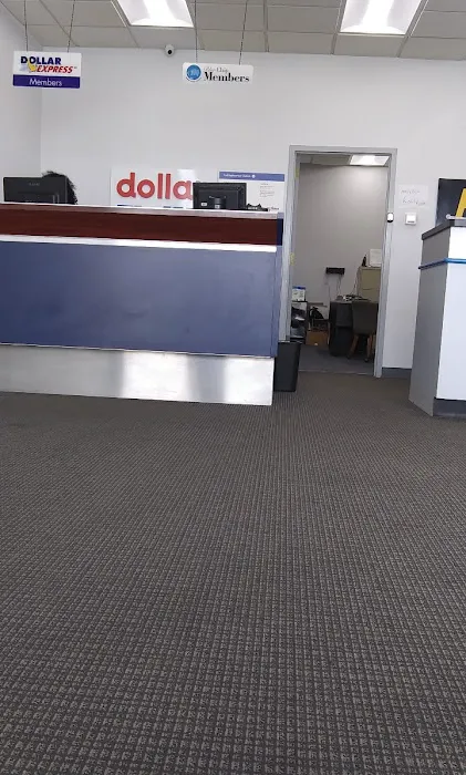 Hertz Car Rental Picture 7