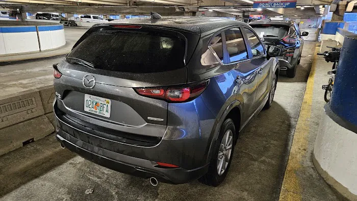Avis Car Rental Picture 7