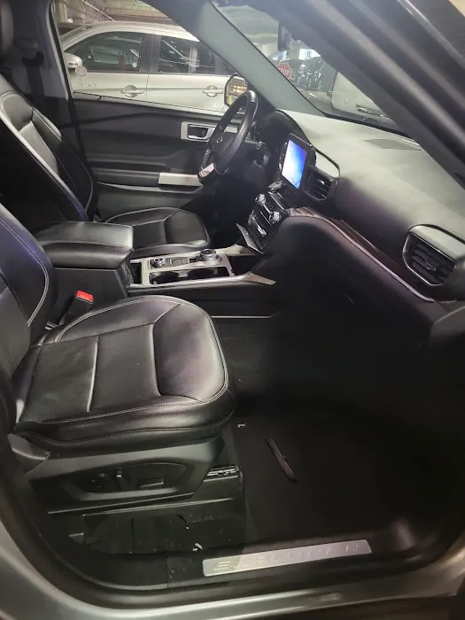 Avis Car Rental Picture 8