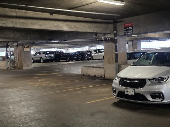 Budget Car Rental Picture 2