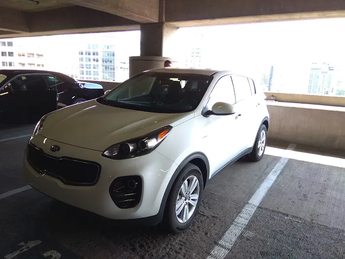 Enterprise Rent-A-Car Picture 6
