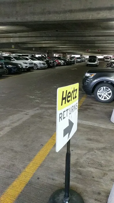 Hertz Car Rental - Washington Dc Union Station - H Street North East Picture 7