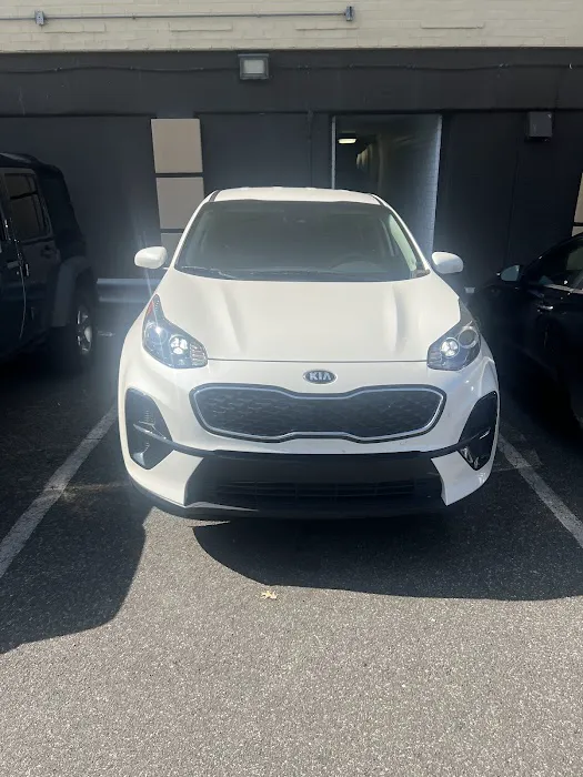 Budget Car Rental Picture 2