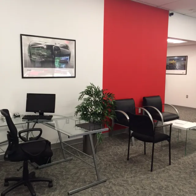 Advance Car Rental Picture 2